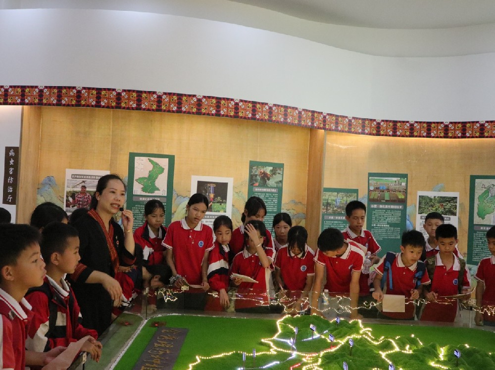 培养瑶医药文化传承人，汇萃本草公司再掀研学潮